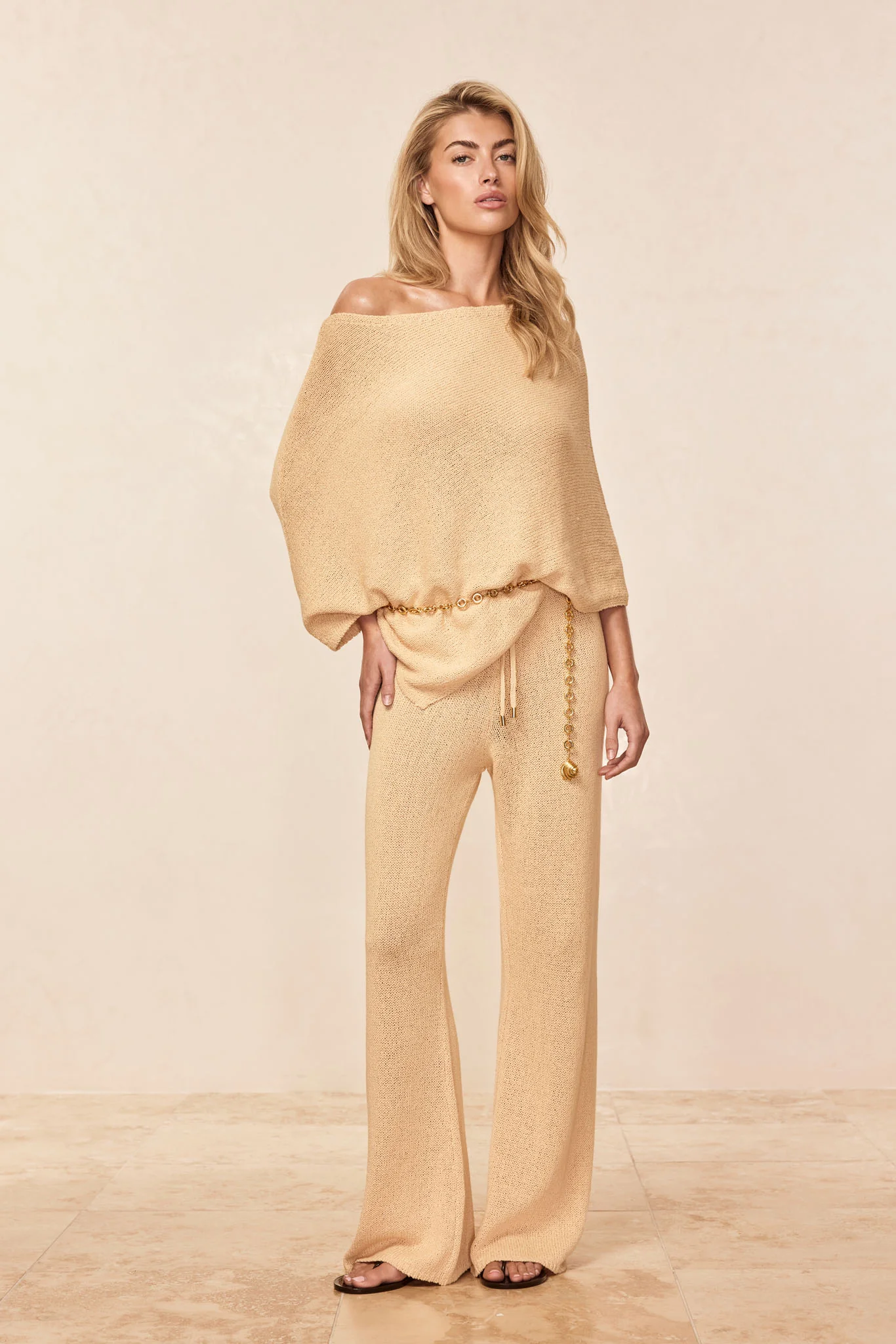 Dominica Poncho Open Knit - Raffia